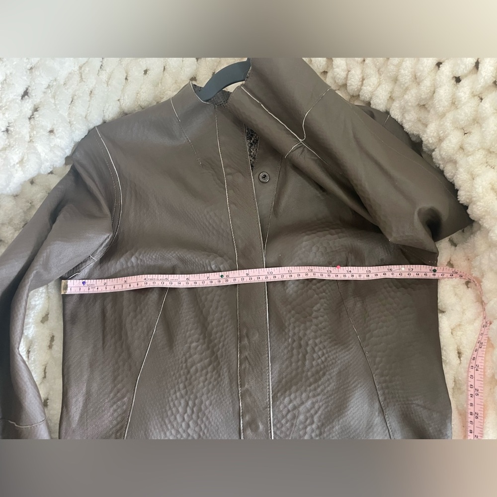 NWT Chico’s Leather Reversible Sze 0 Snakeskin - Picture 8 of 10